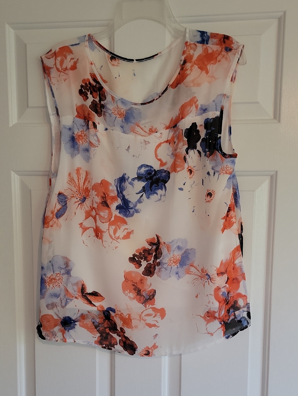 DKNYC White Floral Sleeveless Camisole with Coral and Blue Blooms, Size L